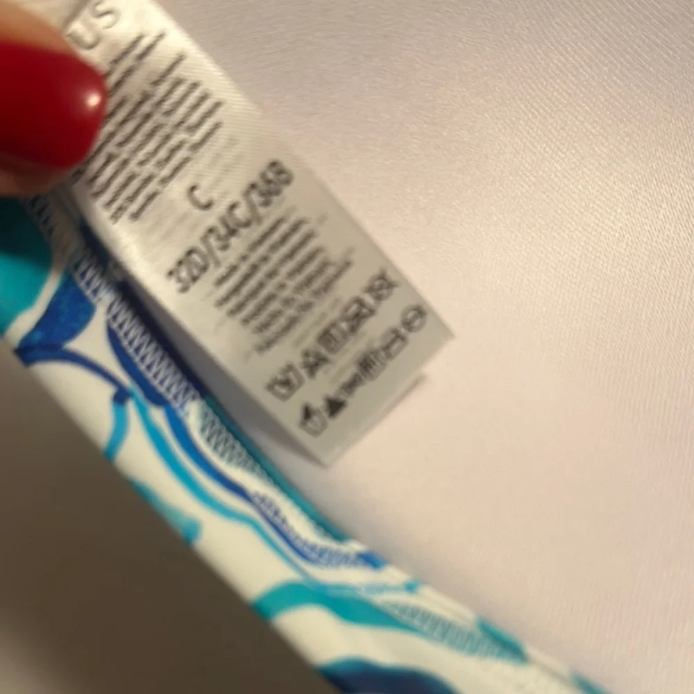 NWT. Vibrant Blue and Green Swirl Bikini Top - Picture 4 of 4